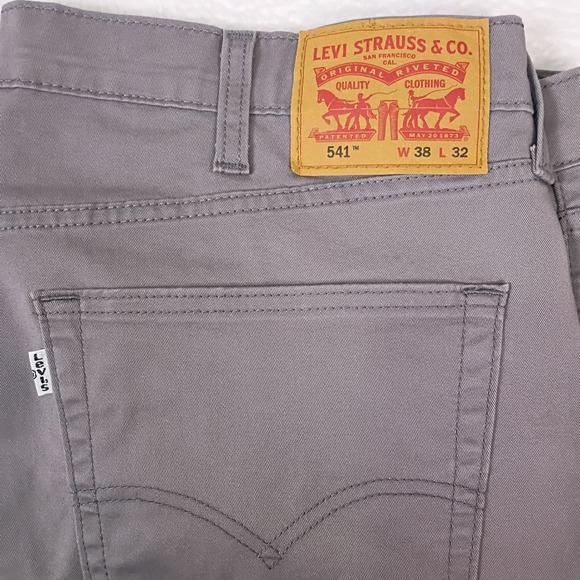 Levis 541 Athletic Fit Performance Stretch Gray Pants Mens W38 L32 Fits 40x30 - Picture 10 of 15